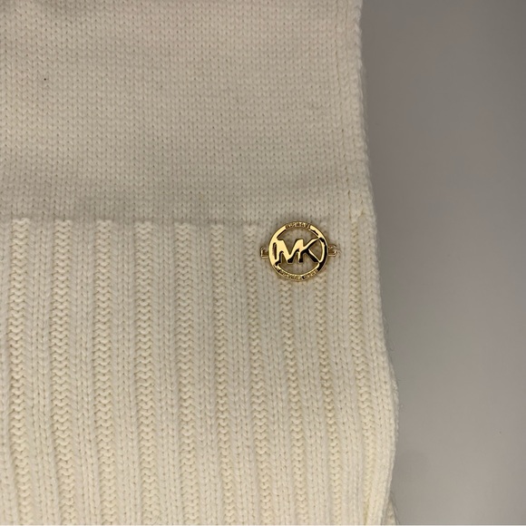 Michael Michael Kors Ivory Knit Scarf - Picture 4 of 4